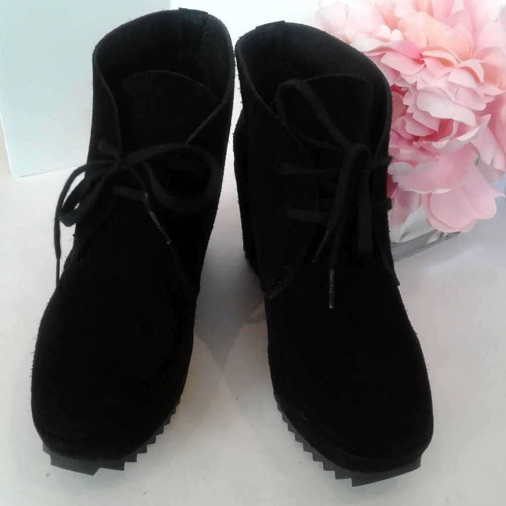 Pedro Garcia black suede leather wedge  boo